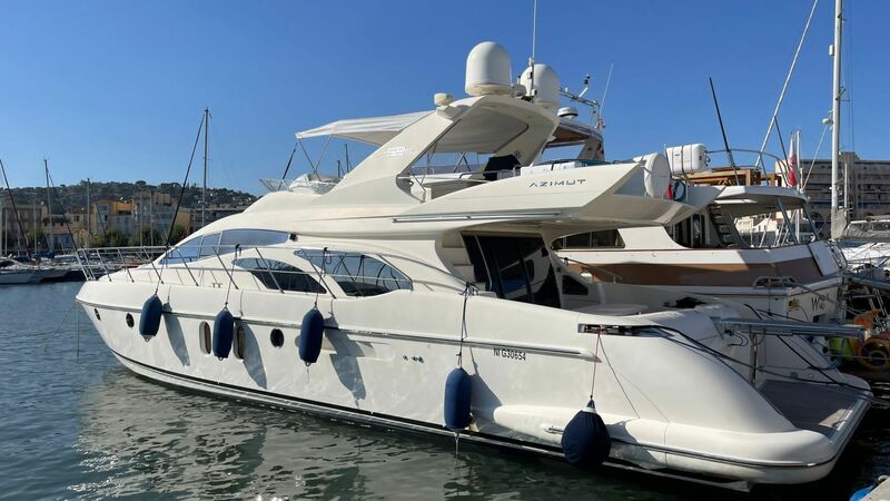AZIMUT 62